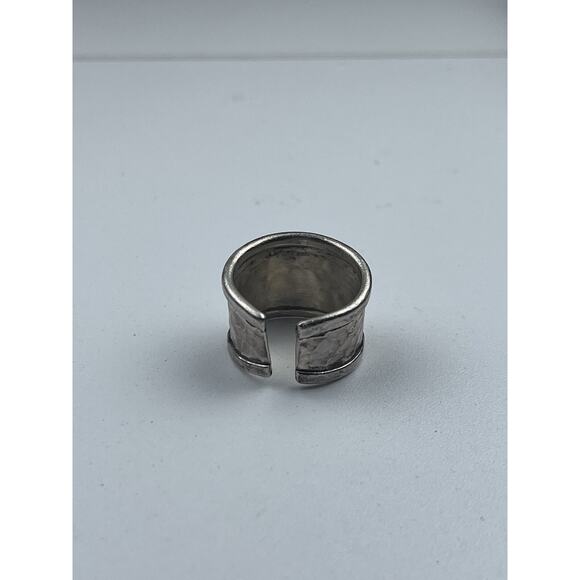 Hammered Band Sterling Silver Ring Adjustable Size 8 or 9 - Picture 3 of 11